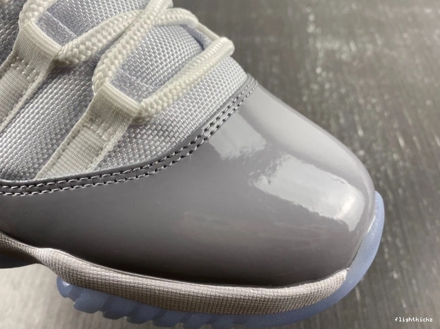 Low 11 Cement AV2187-140 Air Jordan Grey 0823